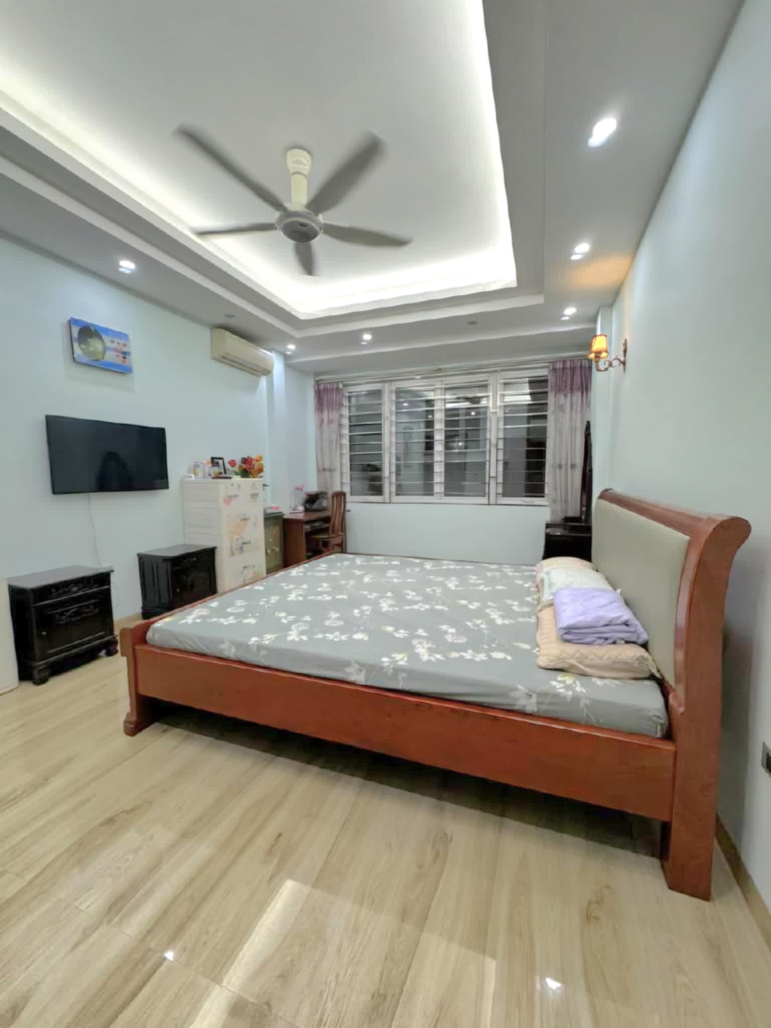 BÁN GẤP NHÀ BA ĐÌNH GIÁP RANH TÂY HỒ HOÀN KIẾM FULL NỘI THẤT PHÂN LÔ KD, Ô TÔ GARA, Ô CHỜ THANG MÁY 50M X 7 TẦNG MT 4,1M 16 TỶ 2
